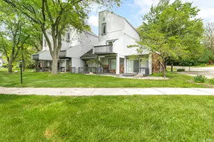 18120 Stoneridge St, South Bend, IN 46637 - Photo 1