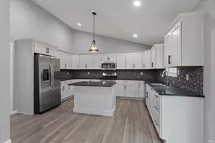 53784 Terre Verde Hills Ct, South Bend, IN 46628 - Photo 4