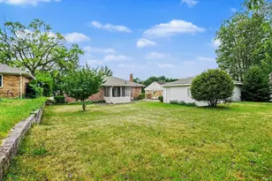 1821 Rockne Dr, South Bend, IN 46617 - Photo 24