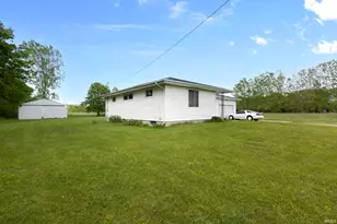 10675 Cleveland Rd, Granger, IN 46530 - Photo 12