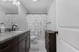 5919 Boxwood Dr E, South Bend, IN 46614 - Photo 24