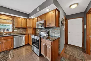 10175 Conover Dr, Granger, IN 46530 - Photo 8