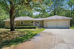 57954 Pear Rd, South Bend, IN 46619 - Photo 2