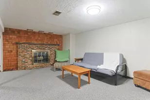 53190 Oakton Dr, South Bend, IN 46635 - Photo 24