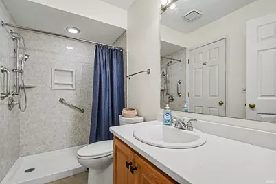 1811 E Madison Street, South Bend, IN 46617 - Photo 10