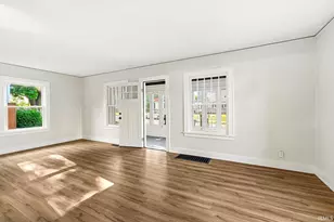 306 E Oakside St, South Bend, IN 46614 - Photo 8