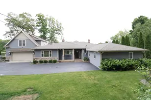 30642 N Shore Dr, Elkhart, IN 46514 - Photo 2