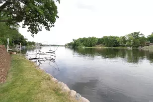 30642 N Shore Dr, Elkhart, IN 46514 - Photo 40