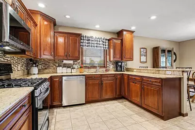30081 Quail Pointe Drive, Granger, IN 46530 - Photo 4