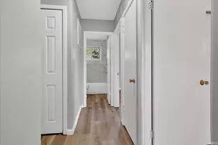 1403 E Ireland Rd, South Bend, IN 46614 - Photo 10