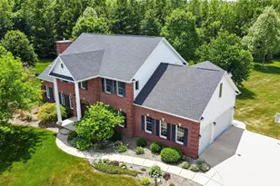 61705 Greentree Dr, South Bend, IN 46614 - Photo 2