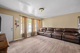 3718 Surrey Ln, South Bend, IN 46628 - Photo 16