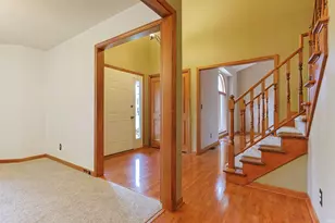 50820 Stonebridge Dr, Granger, IN 46530 - Photo 4