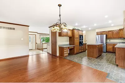 2615 Belknap Lane, Mishawaka, IN 46544 - Photo 4