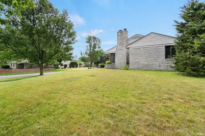 721 N Coquillard Drive, South Bend, IN 46617 - Photo 28