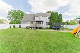 53051 Woodmar Dr, Granger, IN 46530 - Photo 4
