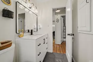 1025 W Battell St, Mishawaka, IN 46545 - Photo 12