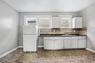 922 E Grove St, Mishawaka, IN 46545 - Photo 8