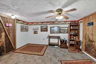21660 Osborne Rd, Lakeville, IN 46536 - Photo 18