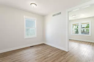 1011 Allen St, South Bend, IN 46616 - Photo 14