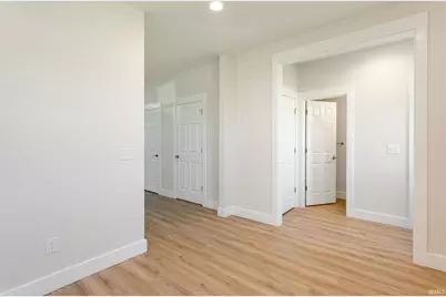 1011 Allen Avenue, South Bend, IN 46616 - Photo 18