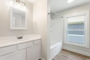 1011 Allen St, South Bend, IN 46616 - Photo 24