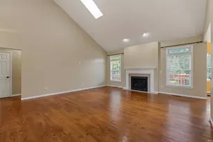 50910 Stonebridge Dr, Granger, IN 46530 - Photo 6