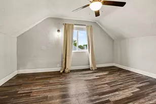 401 W 6th St, Mishawaka, IN 46544 - Photo 8