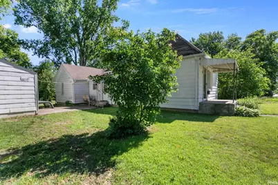 1032 E Indiana Avenue, Elkhart, IN 46516 - Photo 2