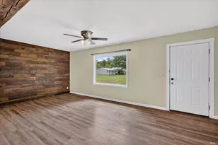 61384 Oak Rd, South Bend, IN 46614 - Photo 6