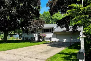 54554 Cornell Dr, Mishawaka, IN 46545 - Photo 4