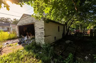 1415 O Brien St, South Bend, IN 46628 - Photo 20