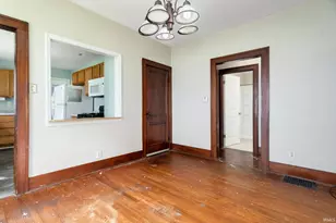 2201 Catalpa St, South Bend, IN 46613 - Photo 14