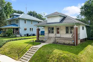 2201 Catalpa St, South Bend, IN 46613 - Photo 2