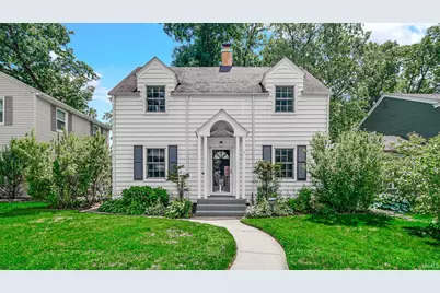 917 W Lawrence Street, Mishawaka, IN 46545 - Photo 1