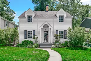 917 W Lawrence St, Mishawaka, IN 46545 - Photo 1