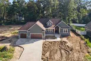 16390 Greystone Dr, Granger, IN 46530 - Photo 2