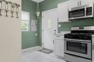 1023 Sherman Ave, South Bend, IN 46616 - Photo 6