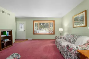57302 Peggy Dr, South Bend, IN 46619 - Photo 8