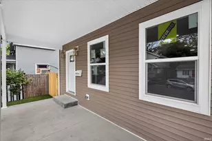 1026 Clover St, South Bend, IN 46615 - Photo 2