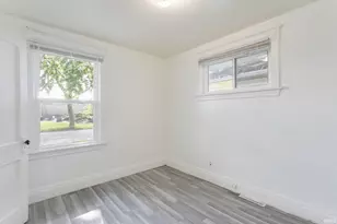717 N Brookfield St, South Bend, IN 46628 - Photo 10