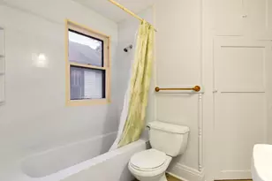 1818 Leer St, South Bend, IN 46613 - Photo 14