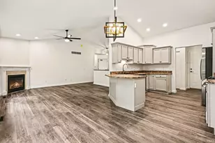 50292 Linnwood Dr, Elkhart, IN 46514 - Photo 6