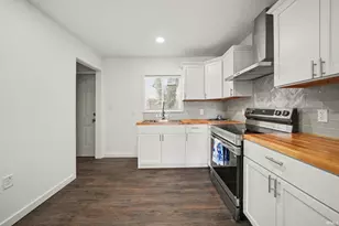 55849 Mayflower Rd, South Bend, IN 46619 - Photo 8