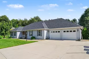 32794 Nature View Dr, New Carlisle, IN 46552 - Photo 4