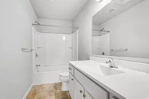 50784 Maple Isle Dr, Elkhart, IN 46514 - Photo 14