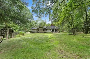 51565 Maplewood Dr, Elkhart, IN 46514 - Photo 6