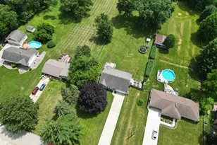 17404 Battles Rd, South Bend, IN 46614 - Photo 2