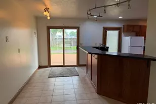 1952 Renfrew Dr, South Bend, IN 46614 - Photo 8