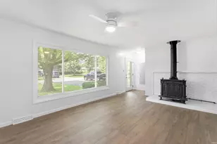 23321 Marydale Dr, Elkhart, IN 46517 - Photo 4